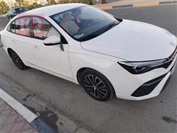 MG 5 Plus